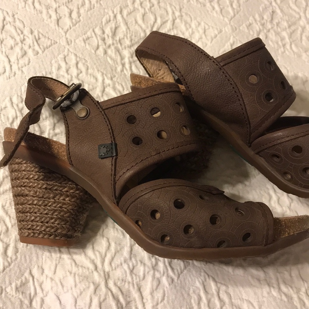 El Nauturalista heel sandals in brown